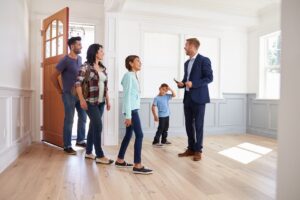 Why to Hire a Real Estate Agent